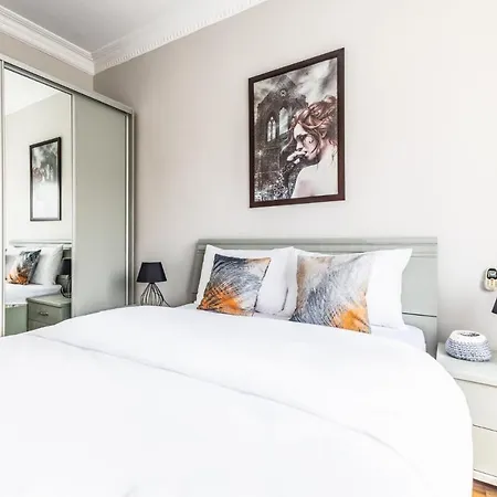 Tasteful Flat Near Moda Coast In Central Kadikoy Apartament Stambuł