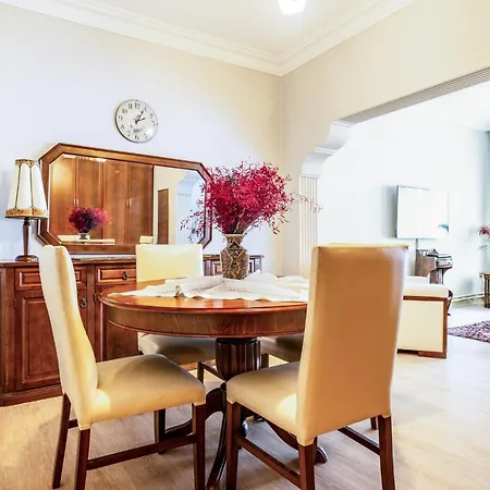 Lägenhet Tasteful Flat Near Moda Coast In Central Kadikoy