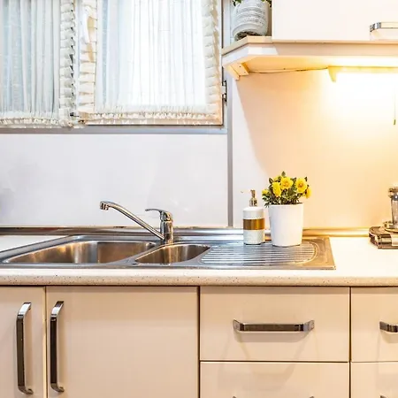 Lägenhet Tasteful Flat Near Moda Coast In Central Kadikoy *